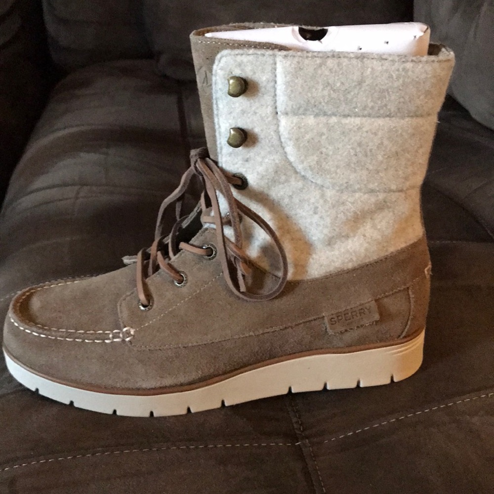 Sperry Hatch Boots- suede, waterproof! New!!